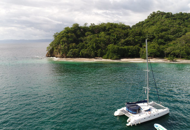  Diving Murcielago Islands Overnight 